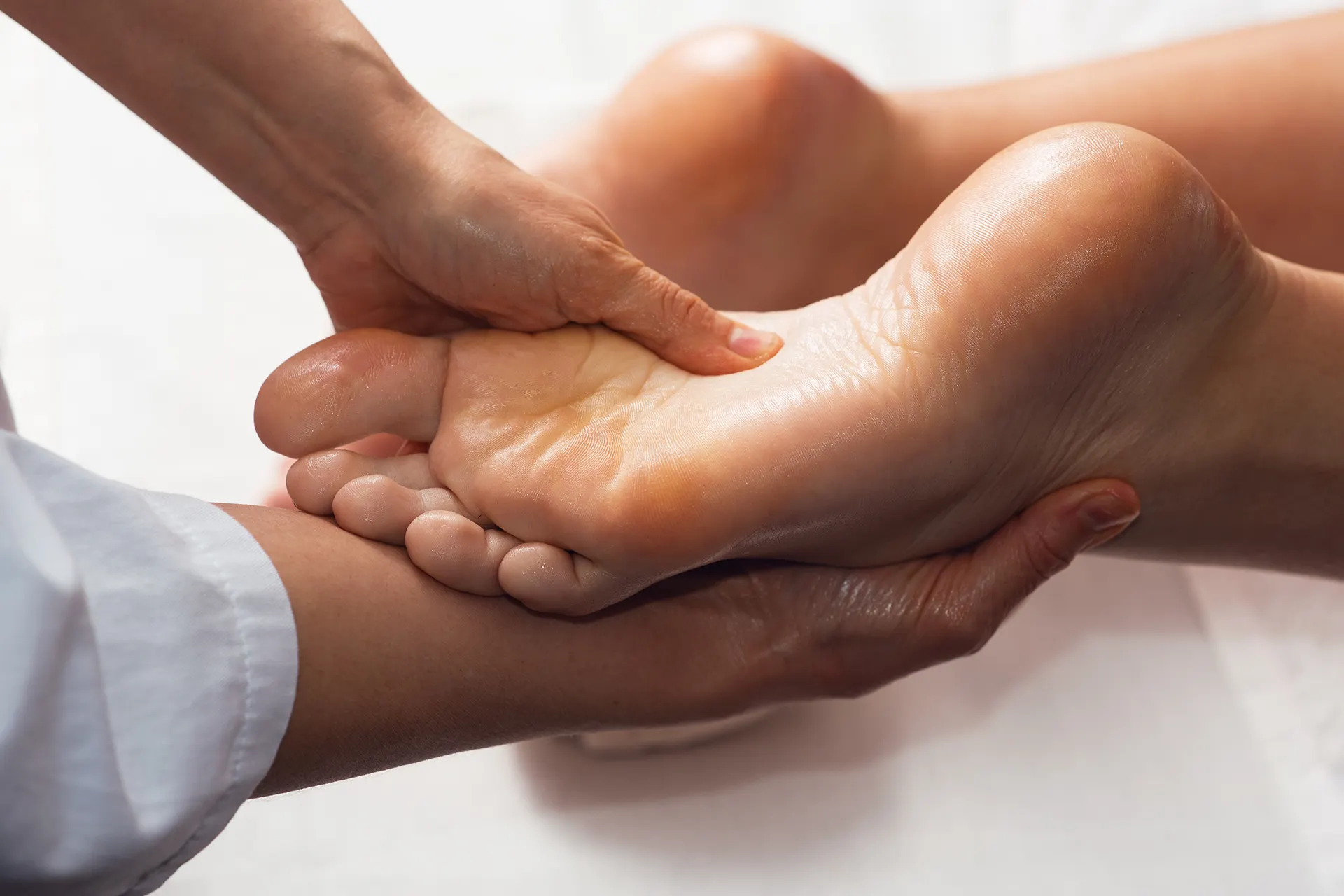 MASSAGE RÉFLEXOLOGIE PLANTAIRE – FORMATION EN LIGNE