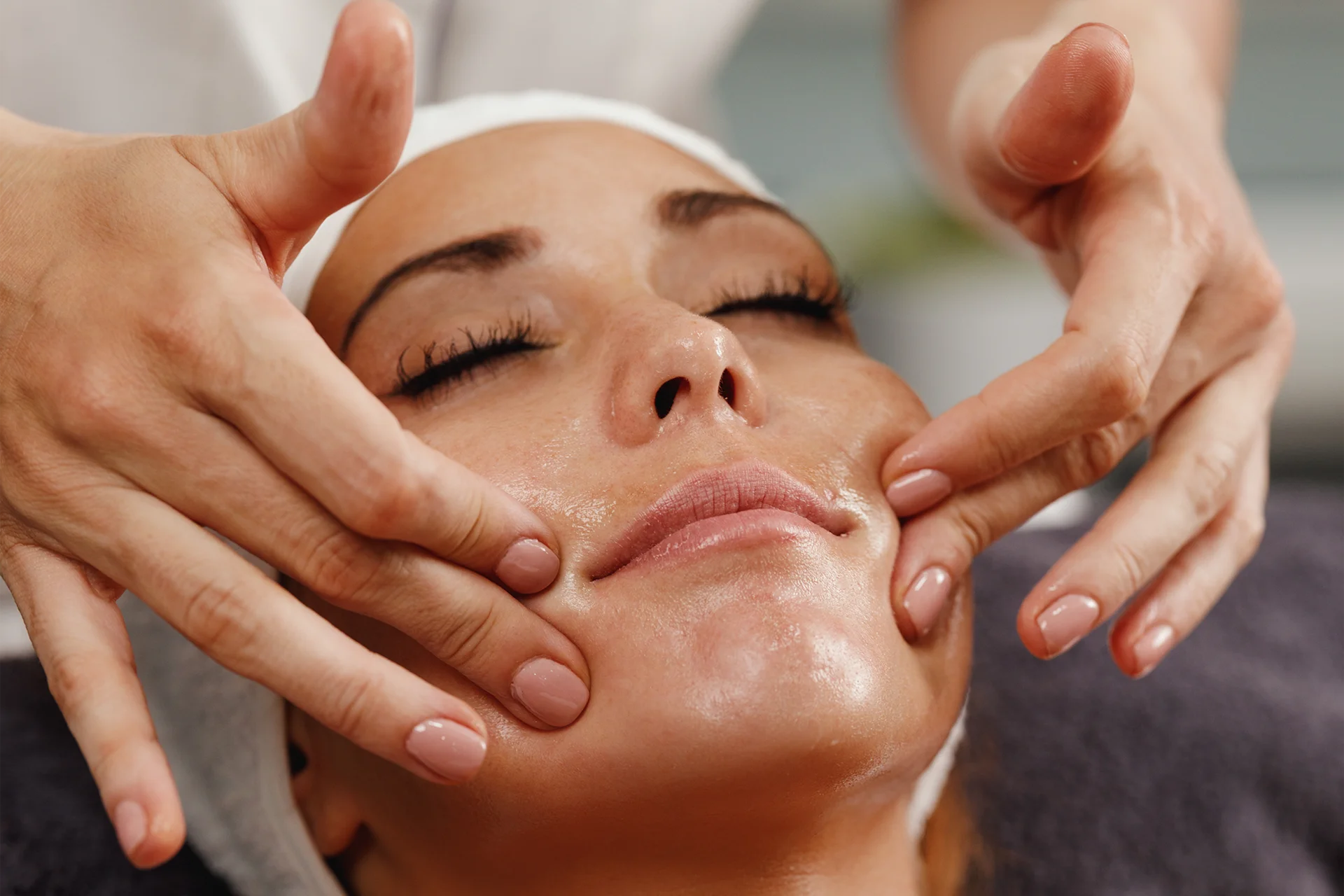 Massage visage spécifique 16h