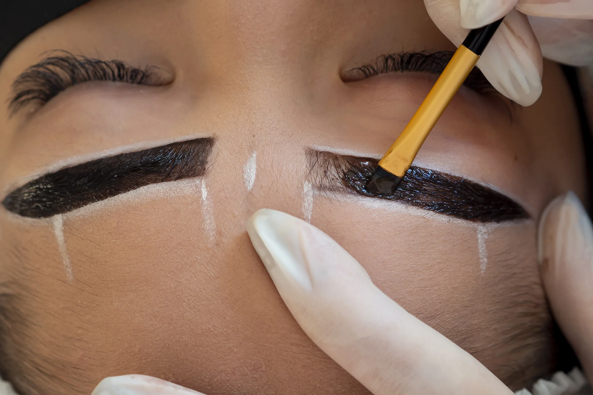 Teinture cils et sourcils 4h